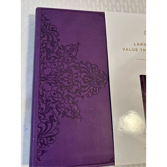 Crossway ESV large print thin line trutone lavender 9"x6"new - Picture 4 of 6